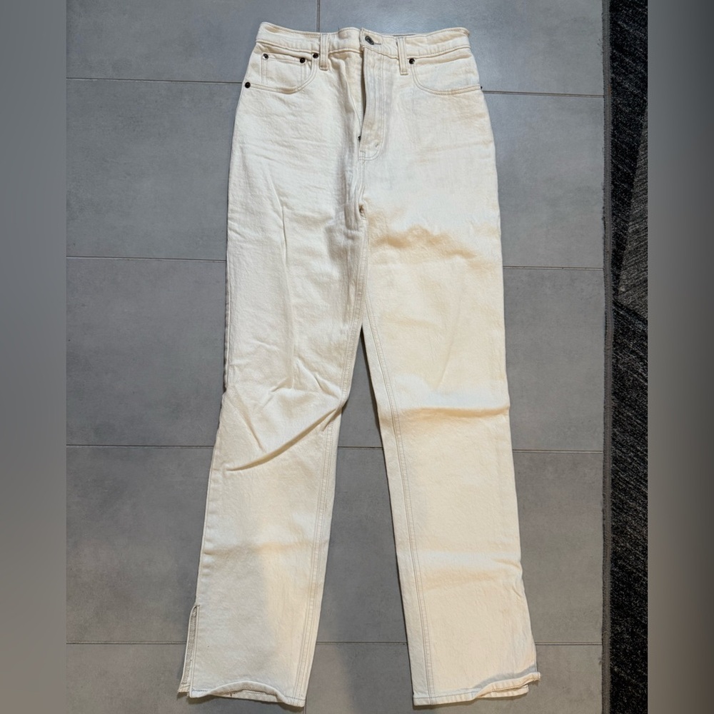 Abercrombie & Fitch Cream ultra High Rise 90s white Jeans - Picture 6 of 10